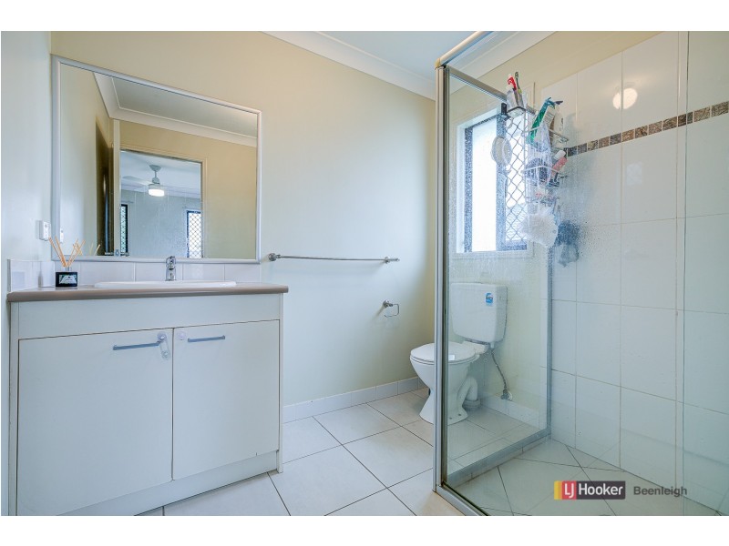 239 Herses Road, Eagleby QLD 4207