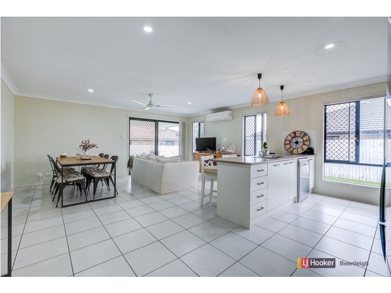 239 Herses Road, Eagleby QLD 4207