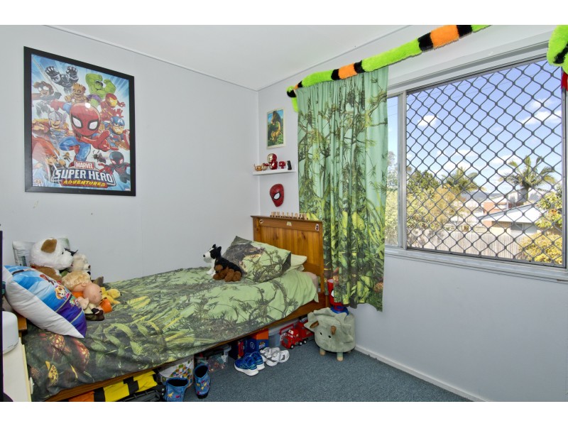 8 Alamein Street, Beenleigh QLD 4207
