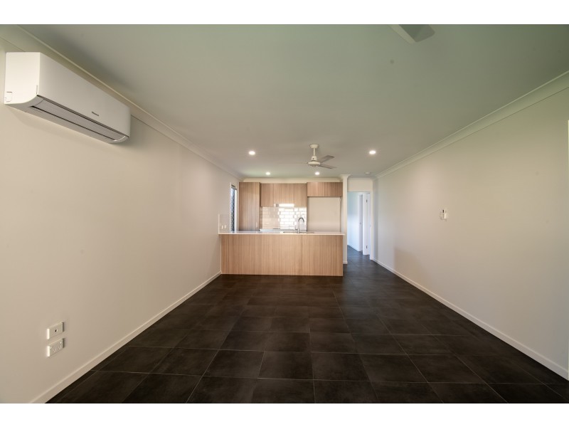 46 MacIntyre Street, Holmview QLD 4207