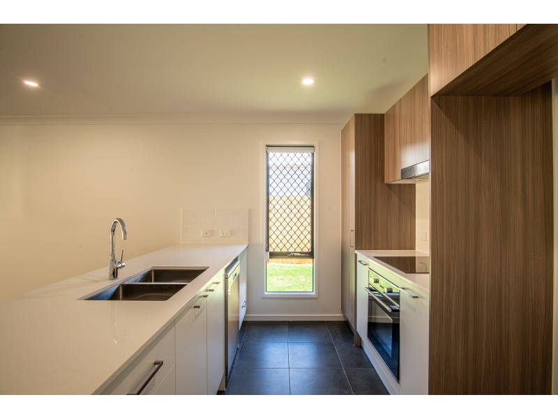 46 MacIntyre Street, Holmview QLD 4207