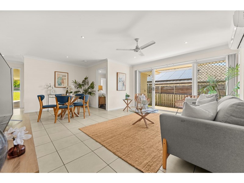 2/279 River Hills Road, Eagleby QLD 4207