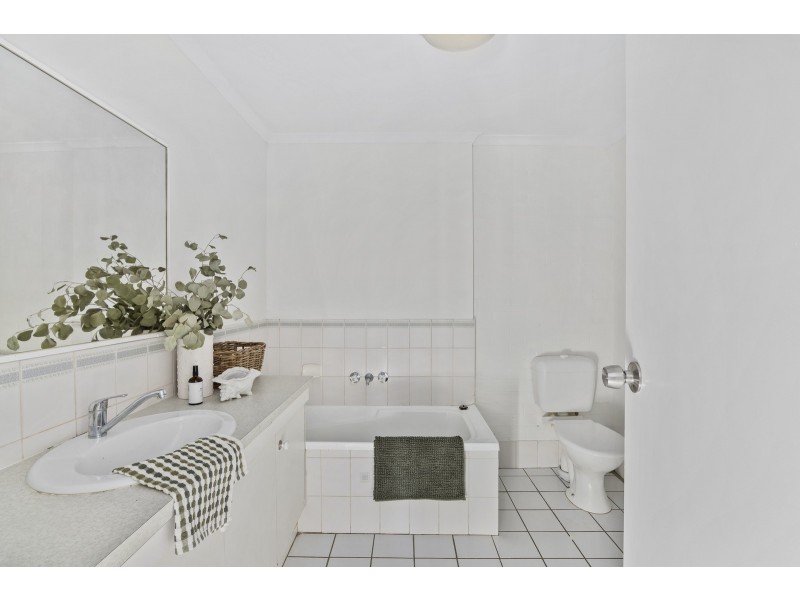 14 Melrose Place, Eagleby QLD 4207