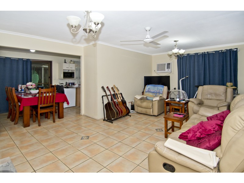 12 Mitre Street, Holmview QLD 4207