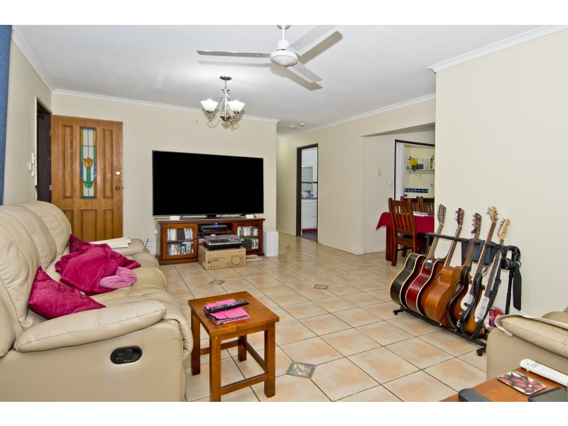 12 Mitre Street, Holmview QLD 4207