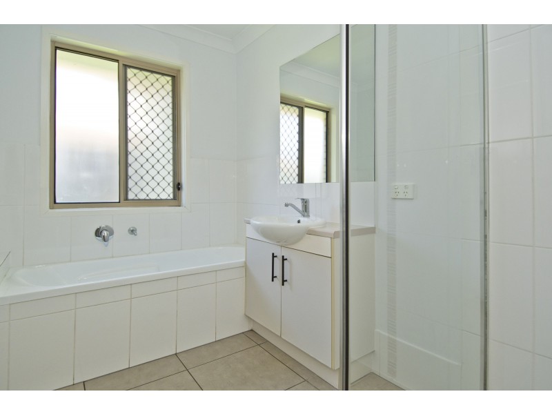 12 Summit Parade, Bahrs Scrub QLD 4207