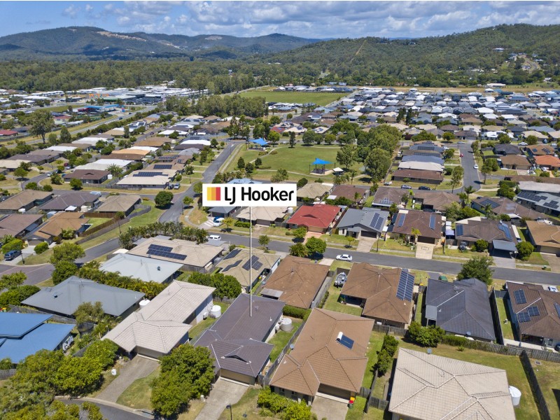 12 Summit Parade, Bahrs Scrub QLD 4207