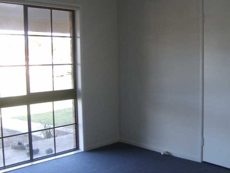 11 Cramer Bvd, Mount Warren Park QLD 4207