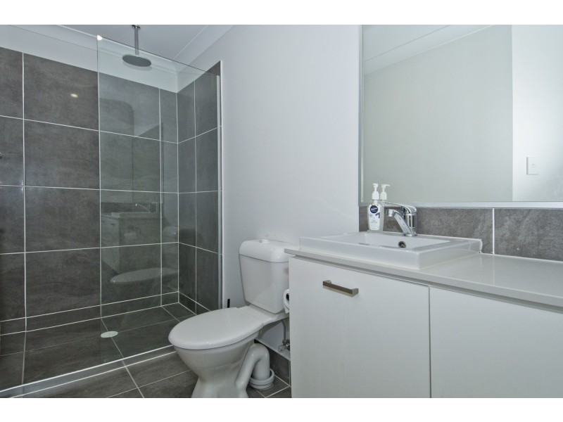 34/70-90 Clearwater Street, Bethania QLD 4205