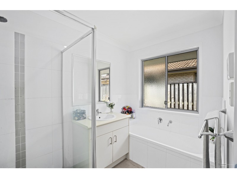 19 Skyline Circuit, Bahrs Scrub QLD 4207