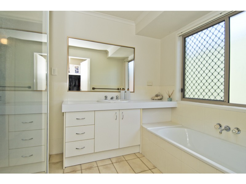 21 Denkmann Court, Windaroo QLD 4207