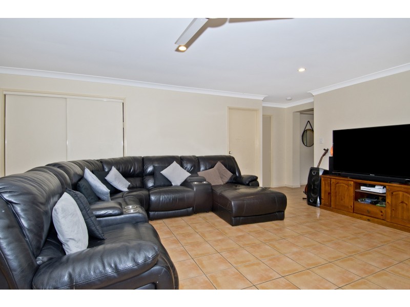 18 Forestglen Crescent, Bahrs Scrub QLD 4207