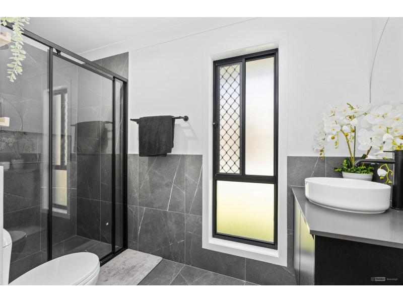 20 Melaleuca Way, Bahrs Scrub QLD 4207