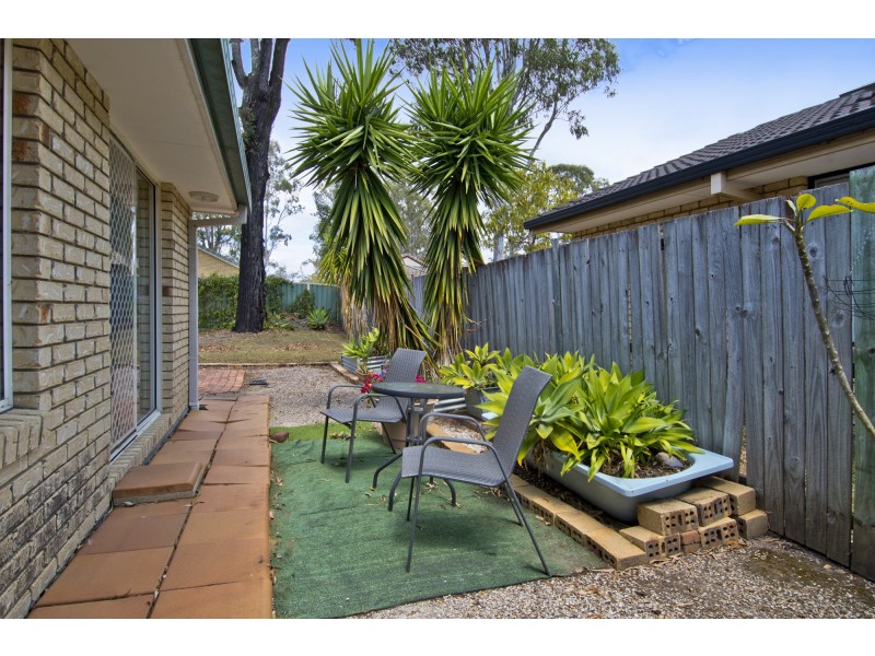 15 Dunbarton Lane, Bethania QLD 4205