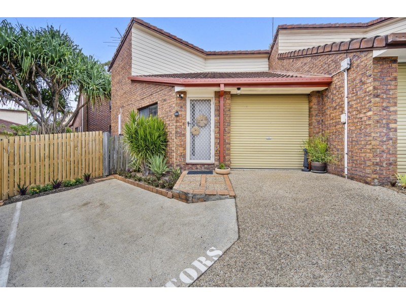 11/93-95 Barbaralla Drive, Springwood QLD 4127
