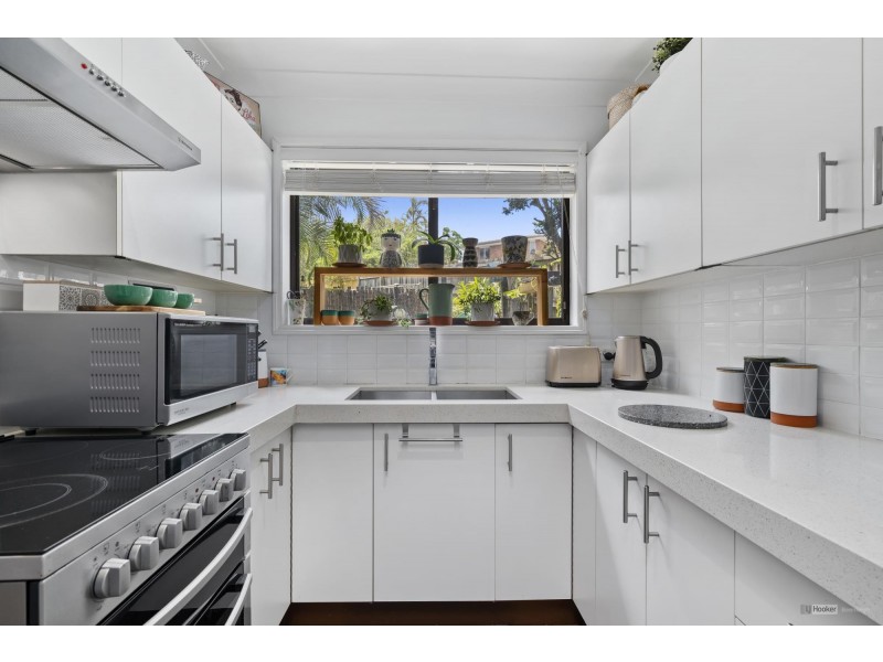 11/93-95 Barbaralla Drive, Springwood QLD 4127