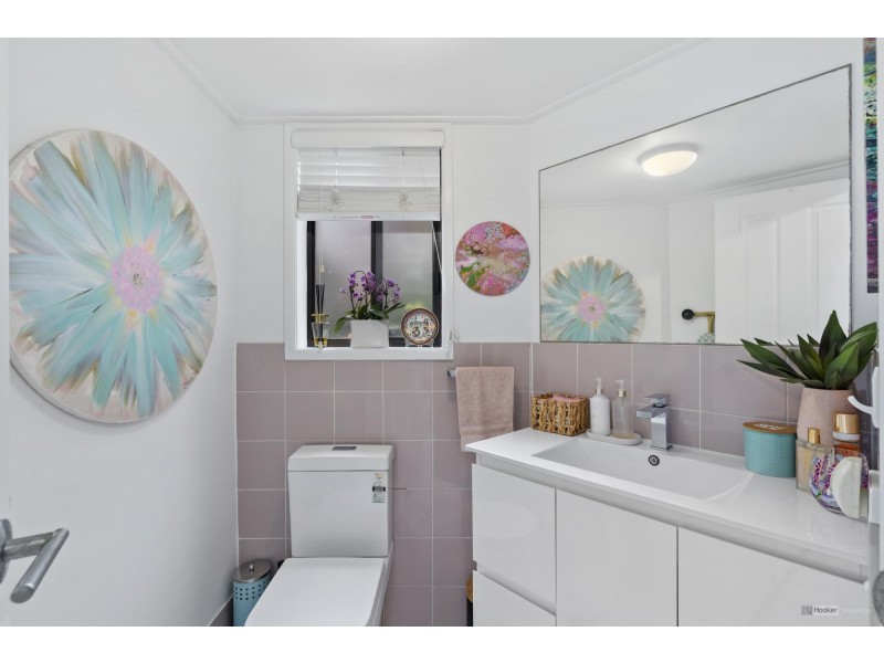 11/93-95 Barbaralla Drive, Springwood QLD 4127