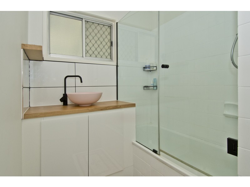 6 Stapelton Terrace, Bethania QLD 4205