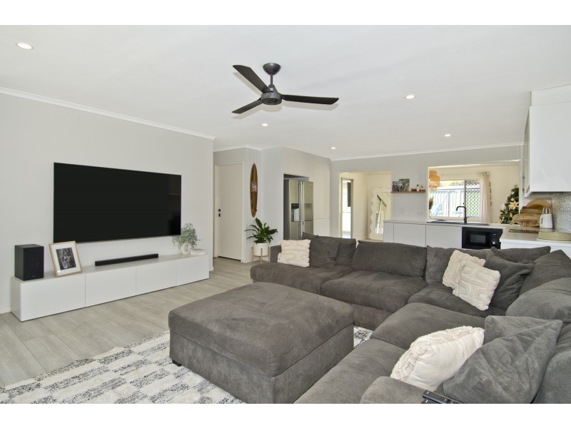 6 Stapelton Terrace, Bethania QLD 4205