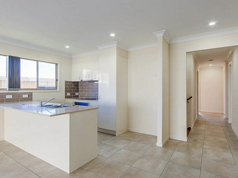 35 Dysart Drive, Holmview QLD 4207