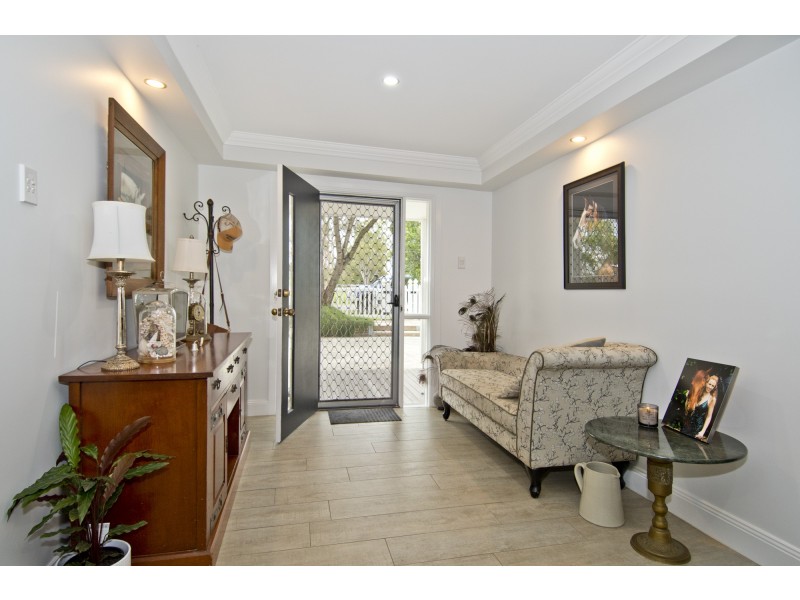 16 William Street, Waterford West QLD 4133