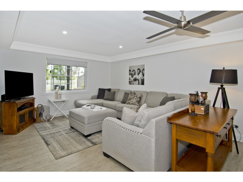 16 William Street, Waterford West QLD 4133