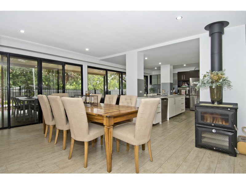 16 William Street, Waterford West QLD 4133