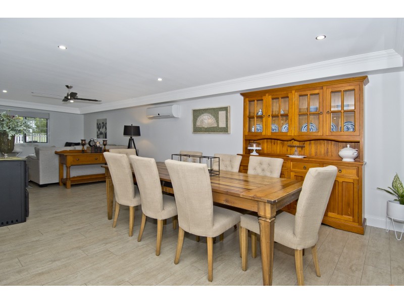 16 William Street, Waterford West QLD 4133