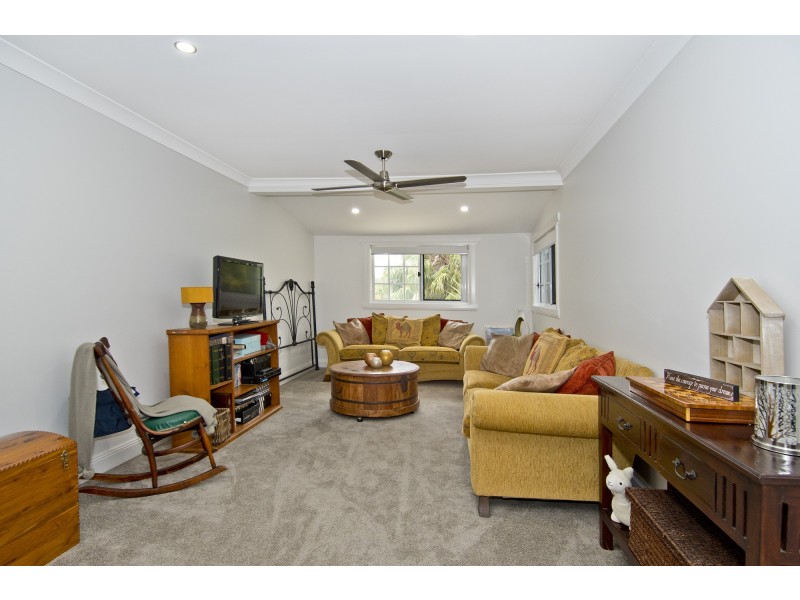 16 William Street, Waterford West QLD 4133