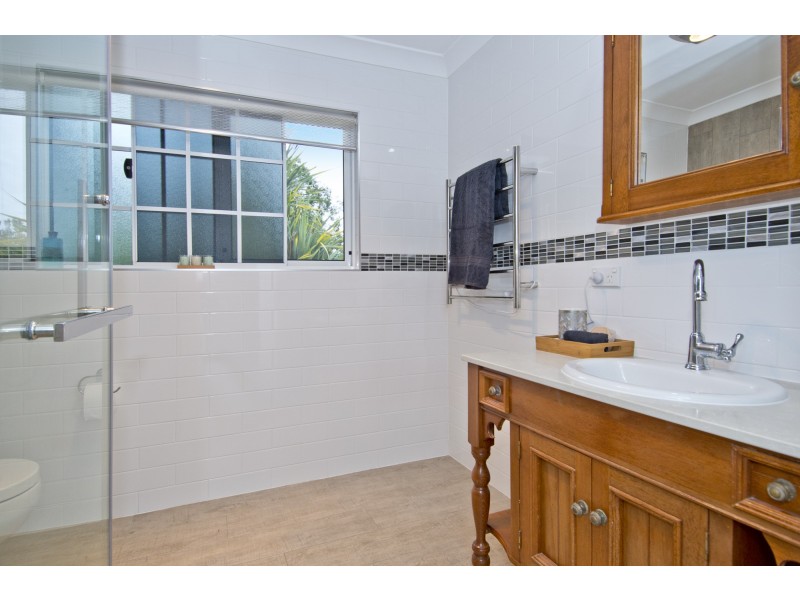 16 William Street, Waterford West QLD 4133