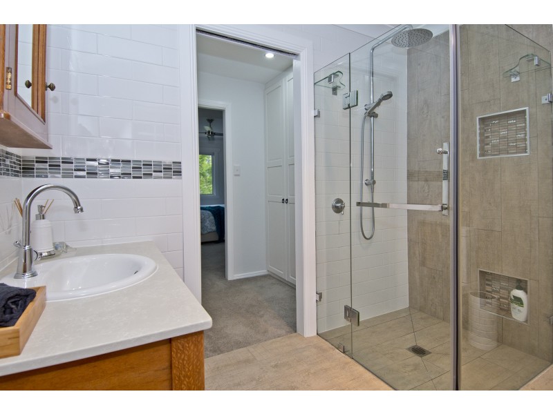 16 William Street, Waterford West QLD 4133