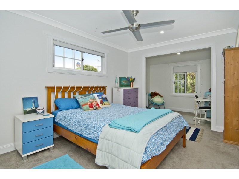 16 William Street, Waterford West QLD 4133