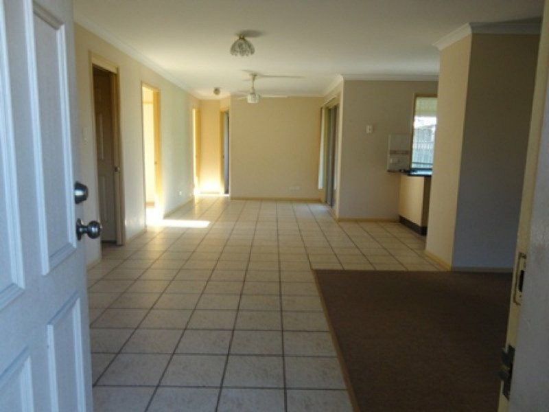 18 Cherrytree Place, Waterford West QLD 4133