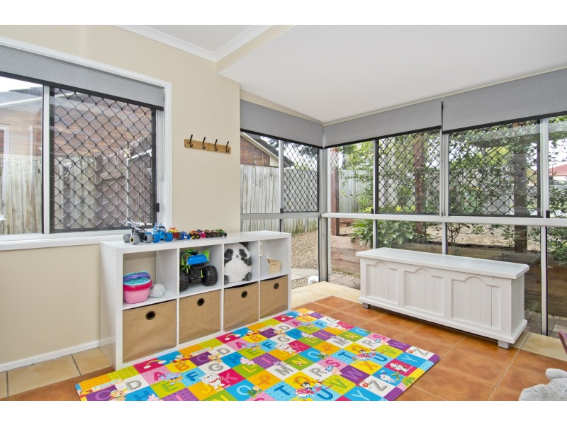 34 Montrose Avenue, Bethania QLD 4205