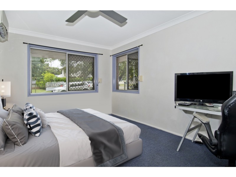 18 Meadow Crescent, Beenleigh QLD 4207
