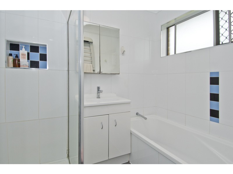 18 Meadow Crescent, Beenleigh QLD 4207