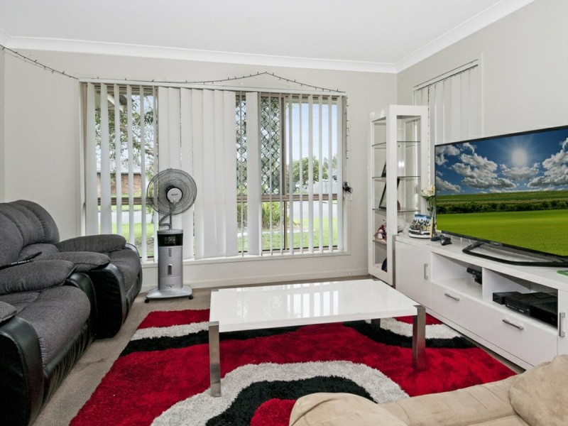 13 Sandpiper Circuit, Eagleby QLD 4207