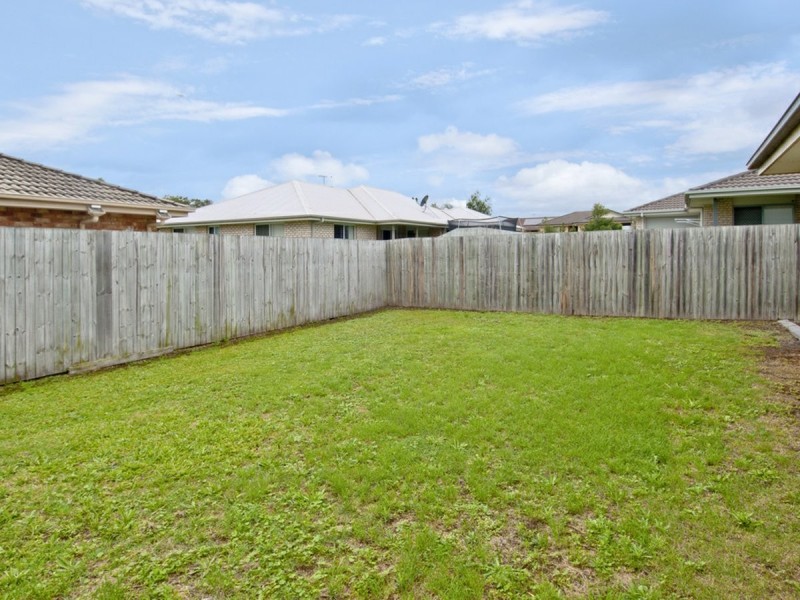13 Sandpiper Circuit, Eagleby QLD 4207