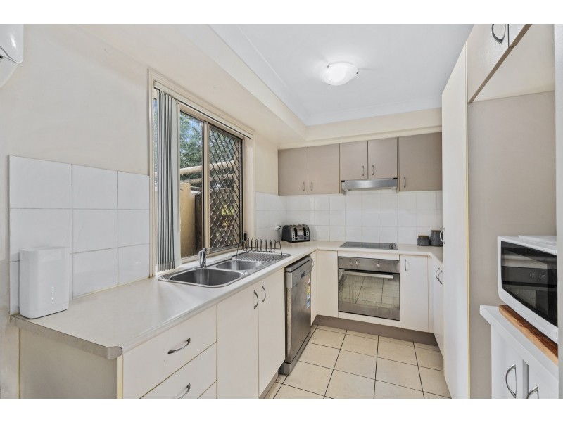 2/147-153 Fryar Road, Eagleby QLD 4207