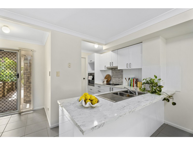 6/50 Castile Crescent, Edens Landing QLD 4207