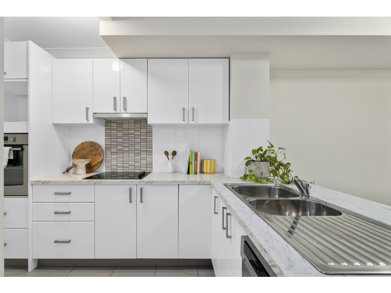 6/50 Castile Crescent, Edens Landing QLD 4207