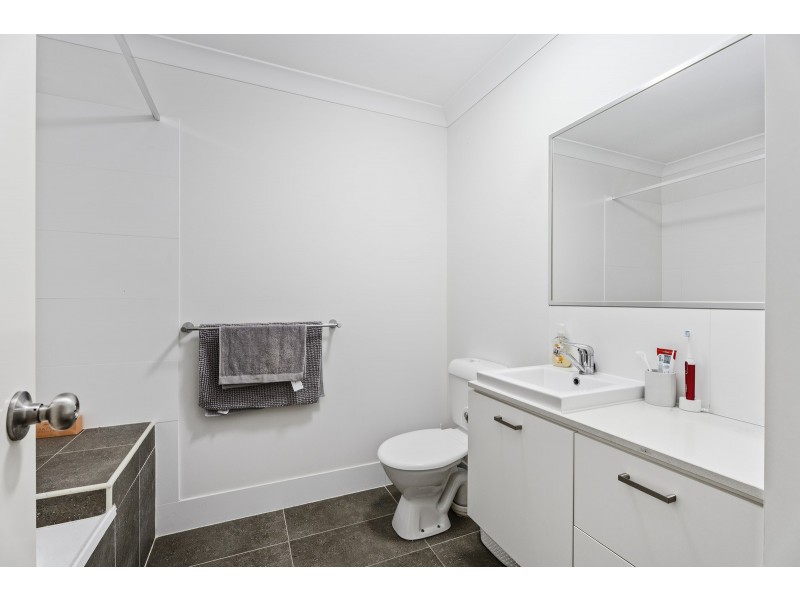 49/104a River Hills Road, Eagleby QLD 4207