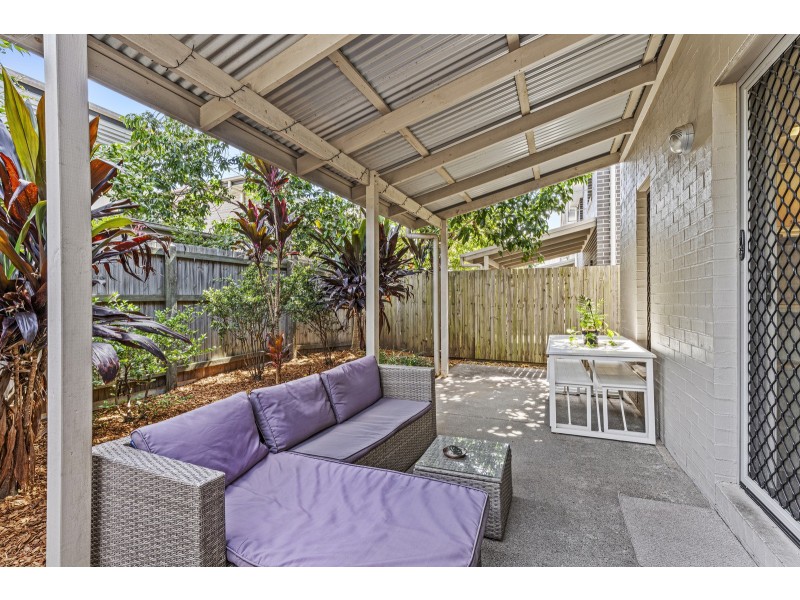 49/104a River Hills Road, Eagleby QLD 4207