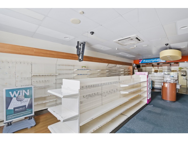 Shop 2/125-127 Castile Crescent, Edens Landing QLD 4207