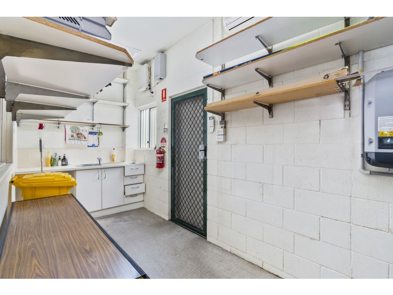 Shop 2/125-127 Castile Crescent, Edens Landing QLD 4207