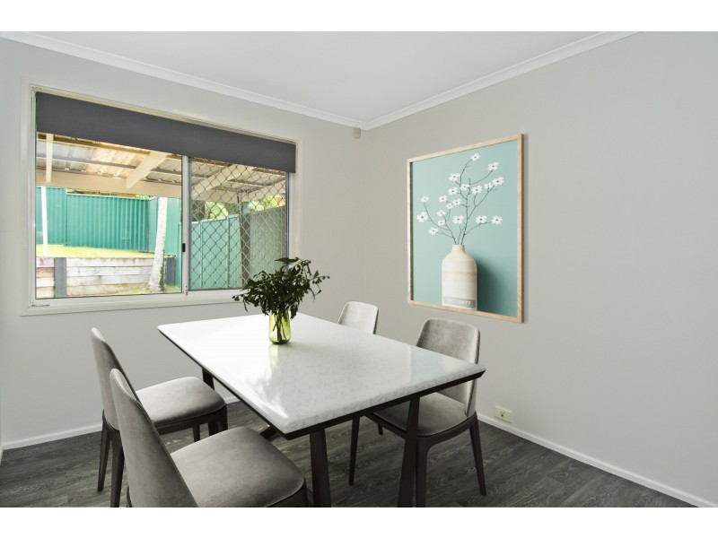 13 Duesbury Crescent, Edens Landing QLD 4207