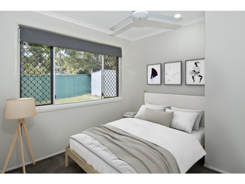 13 Duesbury Crescent, Edens Landing QLD 4207