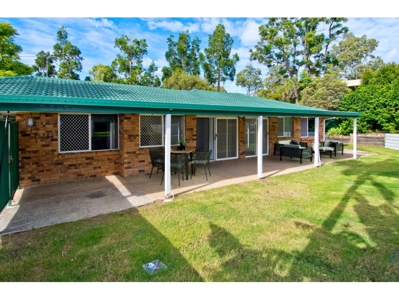 13 Duesbury Crescent, Edens Landing QLD 4207