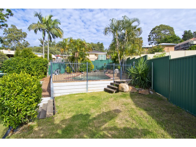 13 Duesbury Crescent, Edens Landing QLD 4207