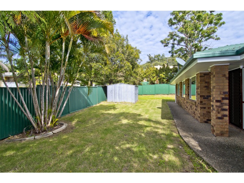13 Duesbury Crescent, Edens Landing QLD 4207